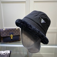 FENDI555 Classic FF Printed Bucket Hat-Unisex Color Fashion Trend Sunscreen Hat