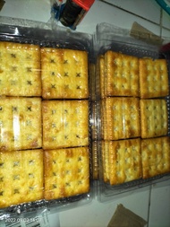 2 pak kue gabin tape singkong madu 24 butir dan 3 pak