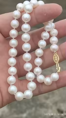 AAA++++8-9mm Circular Natural Akoya White Pearl Necklace 18'