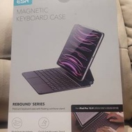 ESR Magnetic Keyboard (For Ipad Pro 12.9 2022/2021/2020/2019)