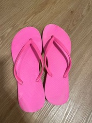 victoria‘s secret shoes 维秘粉色拖鞋