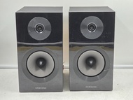 BE44 ลำโพงญี่ปุ่นมือสอง 1 คู่ SAMSUNG PS-E330D 35W 8 โอห์ม Woofer 3.5 นิ้ว Size ตู้ 14x19x26CM ไม่มี