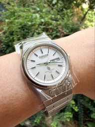 Citizen Quartz CQ鈦金屬鋼帶石英手錶