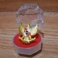 PIN Bentuk Lambang negara Indonesia Burung Garuda Bahan Logam Kuningan aksesoris tambahan fashion pa