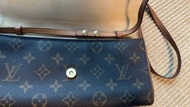 LV Monogram 經典長銀包