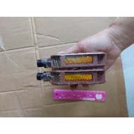 Pedals for popular Vietnamese bicycles 20 inches, 24 inches, 26 inches