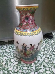 Vintage Chinese vase good condition 陶瓷花瓶$250