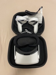 Oculus Quest 2 64g VR Headset with Controllers and Case