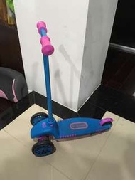 Little Tikes 滑板車