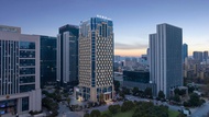 Weifeng GC Hotel (Zhuji Xiongfeng Yongli Commercial Plaza)