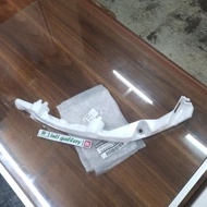 - Original Nissan Juke F15 Front Bumper Bracket