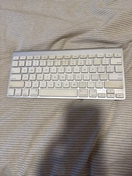 Apple Wireless Keyboard A1314