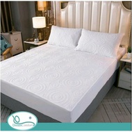 Poly-Cotton Mattress Protector