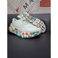 ORTUSEIGHT HYPERBLAST ENCORE PISTACHIO RUNNING SHOES