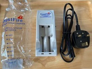 TR001 鋰電池 充電器