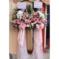 台北市花店 典雅高貴追思喪禮之高架花籃一對~2500元物品所在地台北市