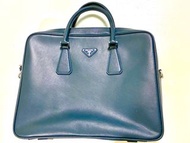Prada 深藍色公事包