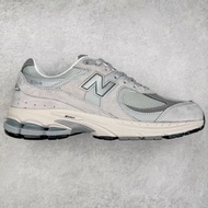 New Balance 2002R ML2002R0