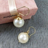 10k freshwater pearl dangling earrings