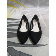 Black Pointed Toe Comfy Flats