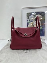 👜Hermes Lindy 34 Rouge Grenat PHW TC leather Stamp Square R 愛馬仕 Lindy 34 石榴紅 銀扣 框R刻 TC皮