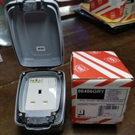 mk 86486 13a waterproof socket /peak waterproof socket / socket luar rumah/ socket boleh kena hujan