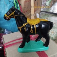 Black earthen horse worship
