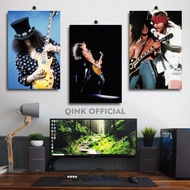 HIASAN KAMAR COWOK BAND VOKALIS GUNS N ROSES 20X30 / POSTER KAMAR KAYU GITARIS BAND GUNS N ROSES / H