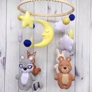 森林動物懸掛式嬰兒床裝飾 毛氈玩具 幼兒房 兔子、熊、松鼠 浣熊