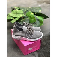 Women's Sneakers / Casual Sneakers / Affordable Sneakers / Trendy Sneakers / Premium Sneakers
