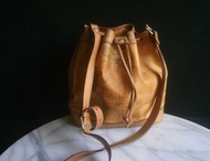 【老時光 OLD-TIME】早期二手包義大利Alviero Martini地圖水桶包