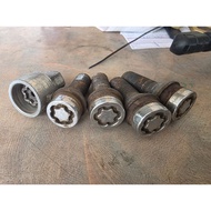 mini cooper s r55 r56 r60 f56 bmw wheel lock nut (used)