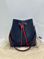 👜Louis Vuitton LV NeoNeo Bucket Bag Blue and red color Calfskin leather year of 2018 路易威登NeoNoe水波紋水桶