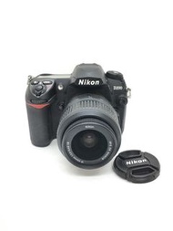 Nikon D200 + 18-55mm VR