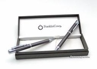 經濟特惠送禮實用CROSS 副廠之 Franklin Covey，原子筆加旋轉鉛筆對筆，附原廠筆盒包裝。現貨實拍。