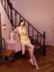 Secretwonderland Mabel dress เดรสคอถ่วงแต่งโช้คเกอร์ดอกไม้ หวานซ่อนเปรี้ยว กระโปรงปล่อยชายผ้าห้อย