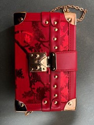 julius bar baer 紅色手袋