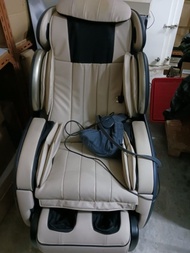 Osim OSIM uInfinity Luxe (天王之王頭等款) 按摩椅，型號為 OS-848