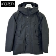 Woolrich CFWOOU0474MRU 黑色山地 Gore-Tex 派克大衣，S 碼 [二手]