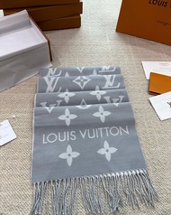 全新LV頸巾絲巾圍巾 LV Essential Scarf (Gris Clair)