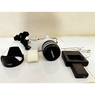 Samsung NX300 Mirrorless Camera (lightly used)