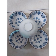 Set of 5 patterned cups