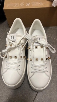 Shoe .Valentino garavani