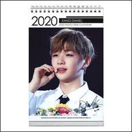 【 特價 】韓國進口 Wanna One Kang Daniel 姜丹尼爾 2020 ～ 2021 直立式照片桌曆台曆