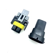 12124817 is suitable for H8H9H11 bulb power cord plug connector XG7028Y-2.8-11/21