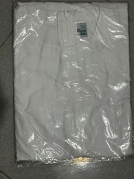 保良局莊啟程校服