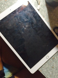 IPad第八代，64 GB