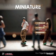 {{Vivi toys  }} 1/64 Painted Resin Mini Boy Figure Cargo Pants Style 3D Scene Decoration Toy 260520 