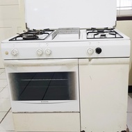 Kompor Ariston 4 tungku plus oven