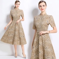 ชุดเดรสยาวหรูหราผู้หญิงแขนสั้นเย็บปักถักร้อยหนักลูกไม้ Hollow OUT แฟชั่นสไตล์ฝรั่งเศสชุดเอว Cinch